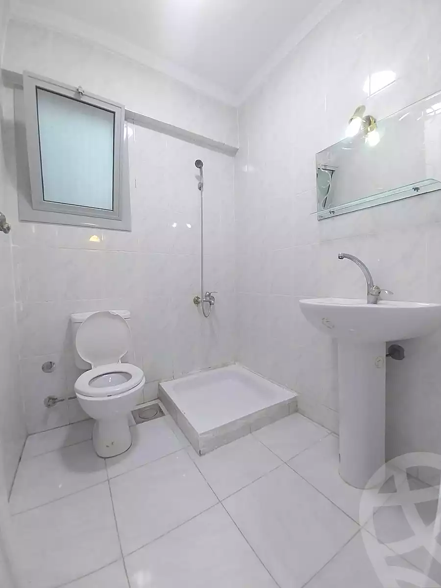 https://aqarmap.com.eg/ar/listing/7313039-for-sale-alexandria-al-agamy-shataa-el-nakheel