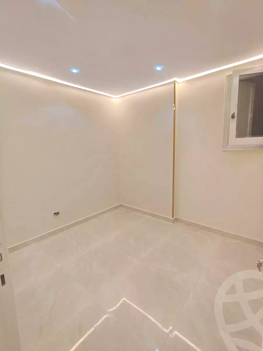 https://aqarmap.com.eg/en/listing/7313156-for-sale-alexandria-sydy-bshr-sydy-bshr-bhry-street-17