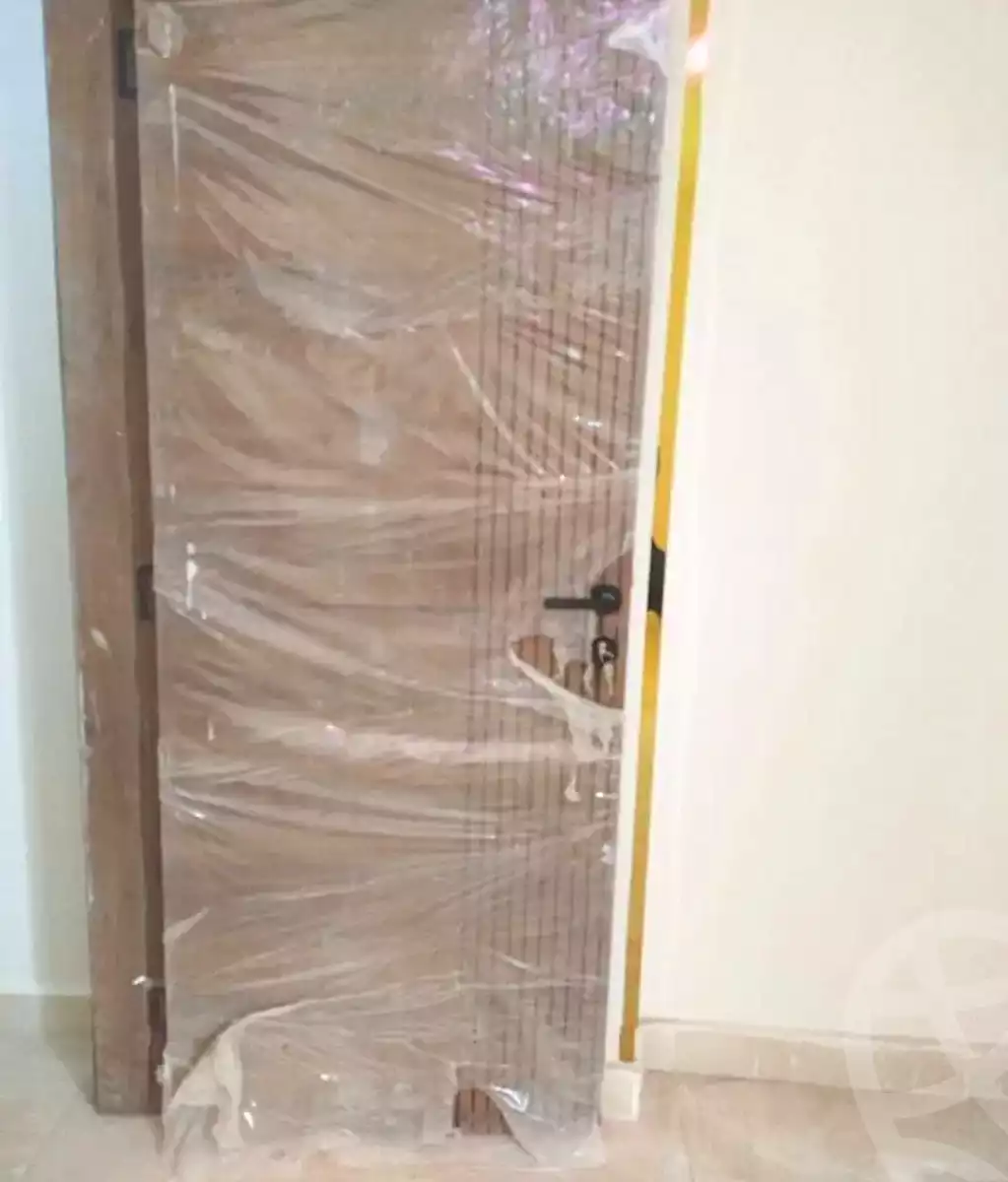 https://aqarmap.com.eg/ar/listing/7308378-for-sale-cairo-helwan-hadayek-helwan-el-khashab-canal