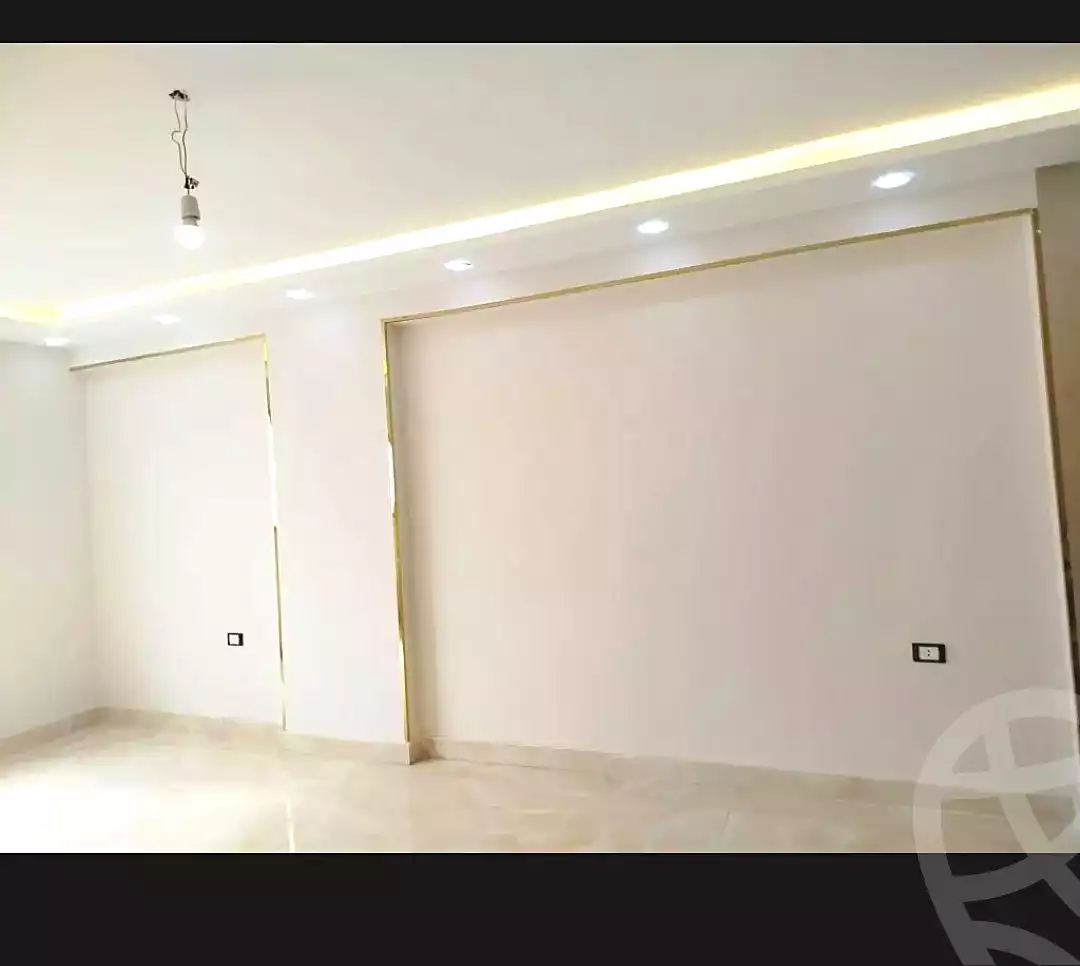 https://aqarmap.com.eg/ar/listing/7308378-for-sale-cairo-helwan-hadayek-helwan-el-khashab-canal