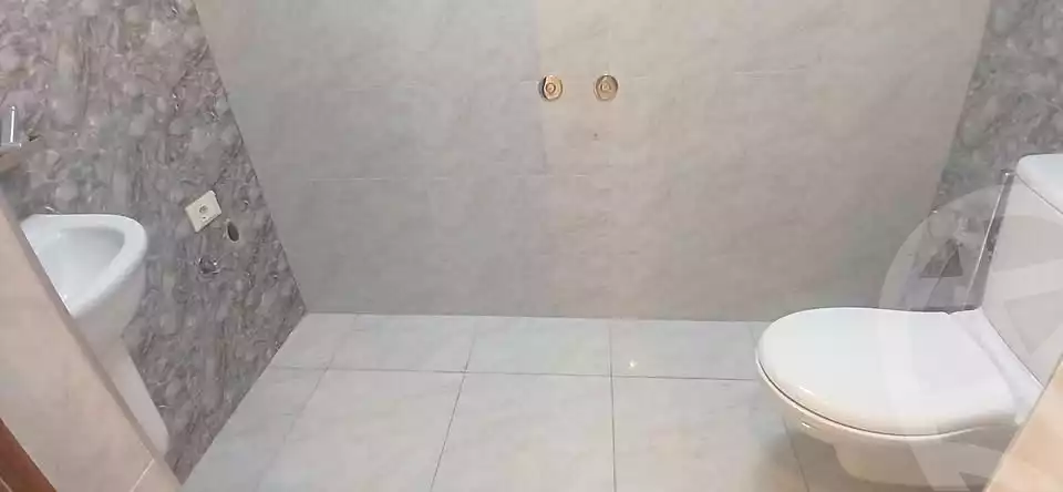 https://aqarmap.com.eg/en/listing/7313192-for-sale-cairo-hadayek-el-koba-hamamat-el-koba