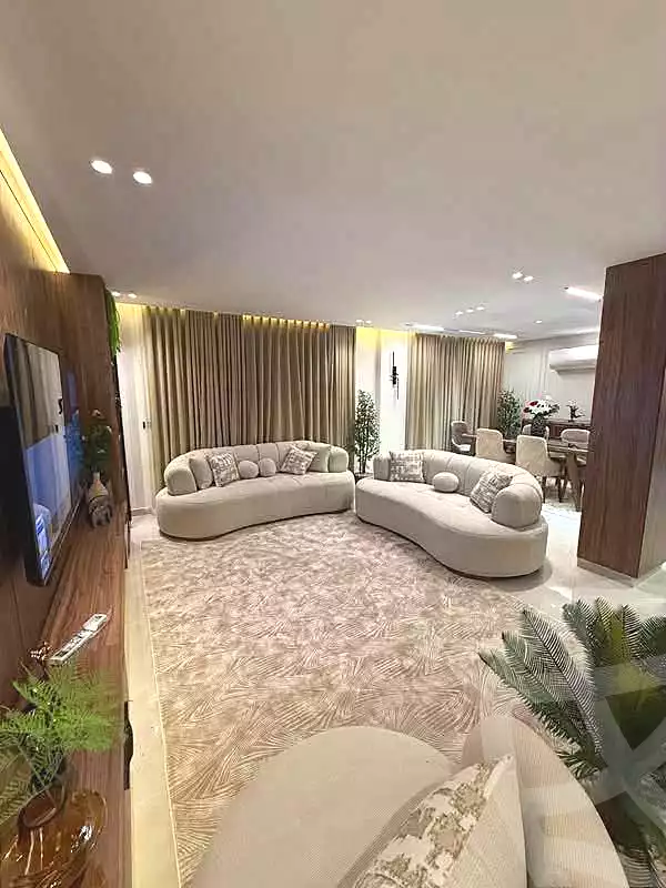 https://aqarmap.com.eg/ar/listing/7313230-for-sale-cairo-new-cairo-compounds-mountain-view1-1-compound