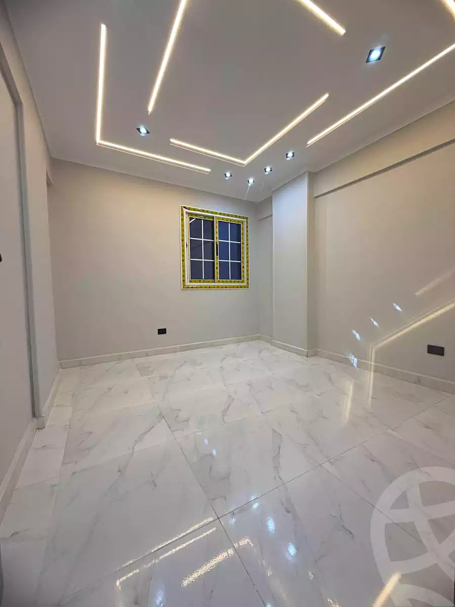 https://aqarmap.com.eg/ar/listing/7313273-for-sale-alexandria-sydy-bshr-sydy-bshr-bhry-gamal-abd-el-nasir-st