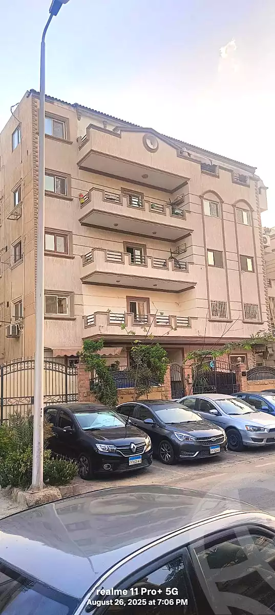 https://aqarmap.com.eg/en/listing/7313390-for-sale-cairo-new-cairo-gharb-arabila-doctor-hani-maher-st