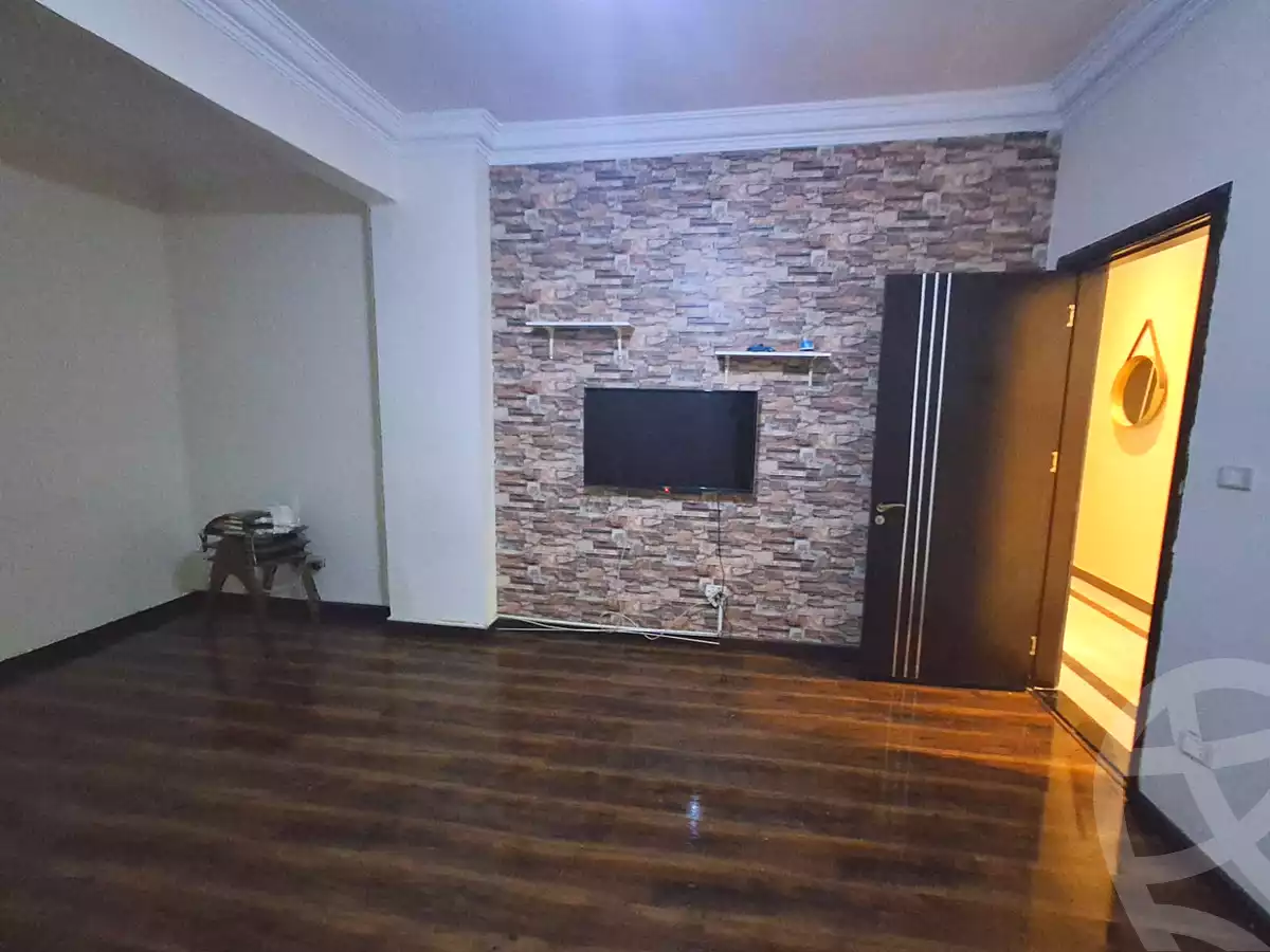 https://aqarmap.com.eg/ar/listing/7313487-for-sale-cairo-new-cairo-gharb-arabila-doctor-hani-maher-st