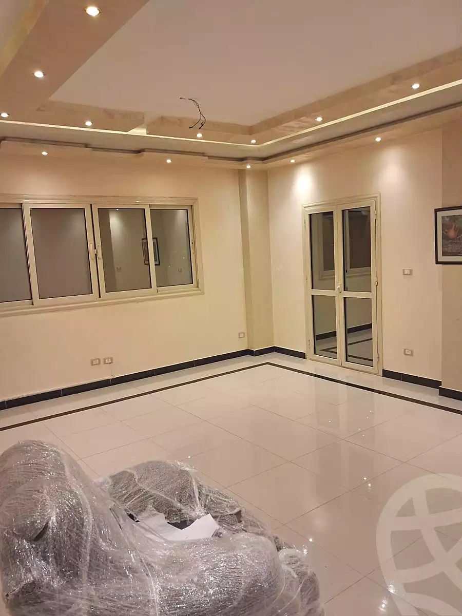 https://aqarmap.com.eg/ar/listing/7313487-for-sale-cairo-new-cairo-gharb-arabila-doctor-hani-maher-st