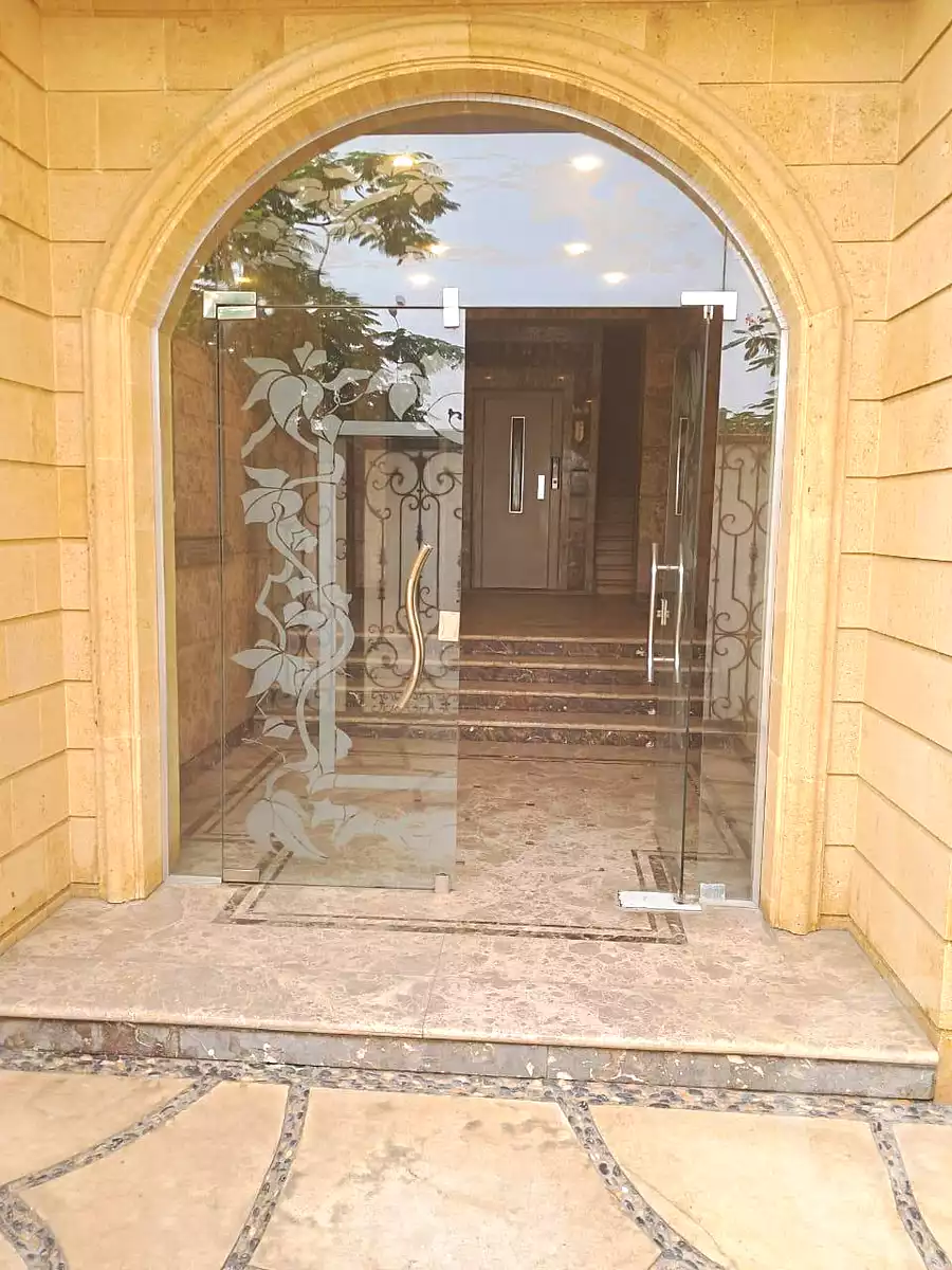 https://aqarmap.com.eg/ar/listing/7313737-for-sale-cairo-new-cairo-el-banafsg-el-banafsag-omarat-al-gabri-st