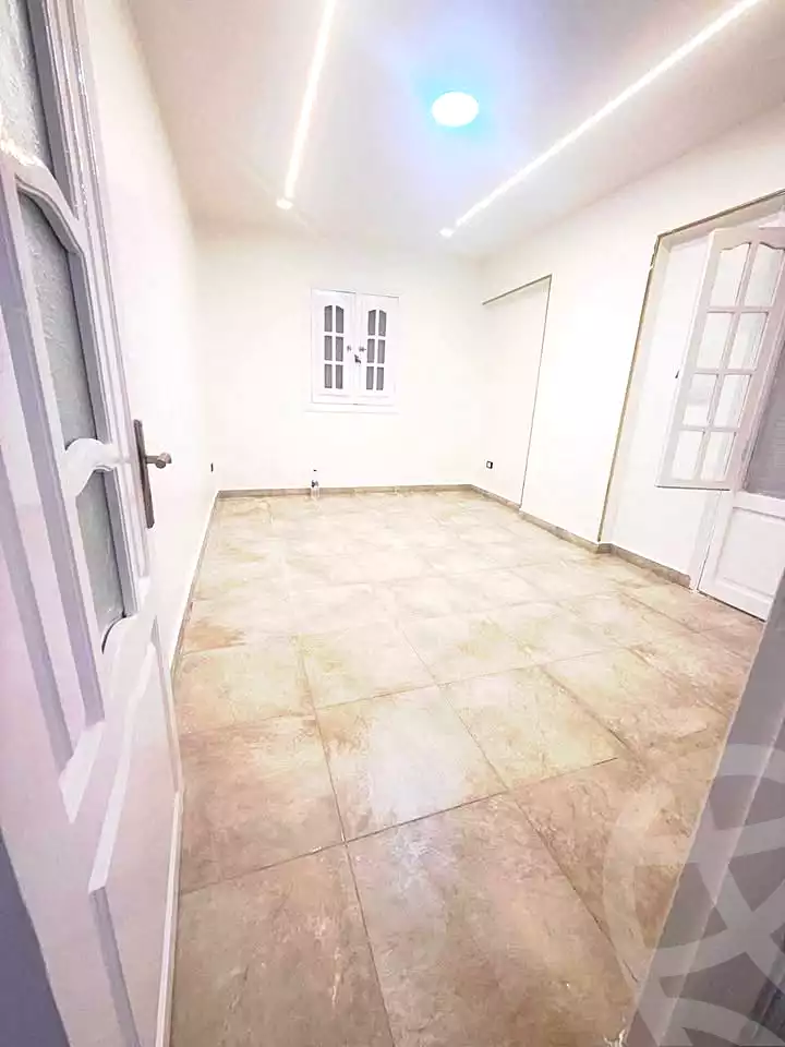 https://aqarmap.com.eg/en/listing/7314442-for-sale-alexandria-sydy-bshr-sydy-bshr-bhry-street-16