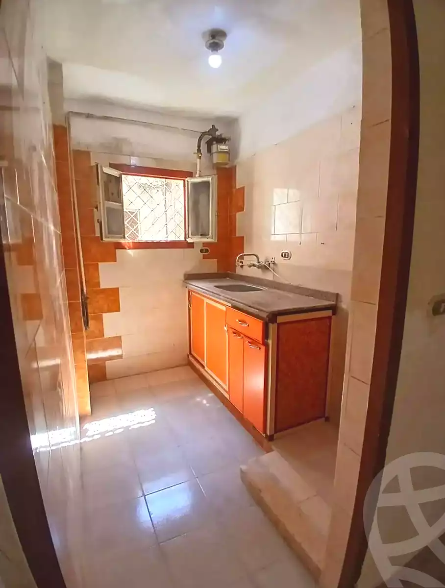 https://aqarmap.com.eg/ar/listing/7314841-for-sale-alexandria-el-asafra-l-sfr-bhry