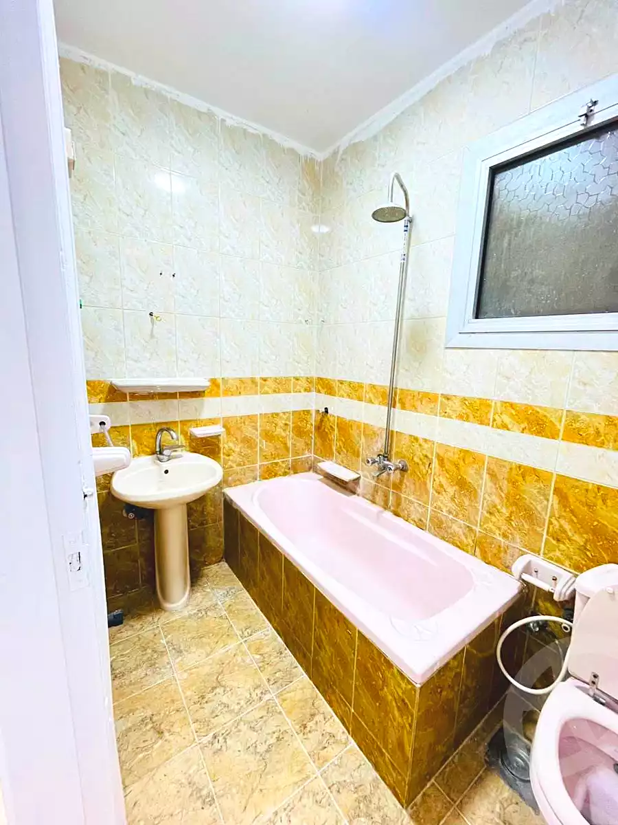 https://aqarmap.com.eg/en/listing/7314991-for-sale-alexandria-al-agamy-shataa-el-nakheel