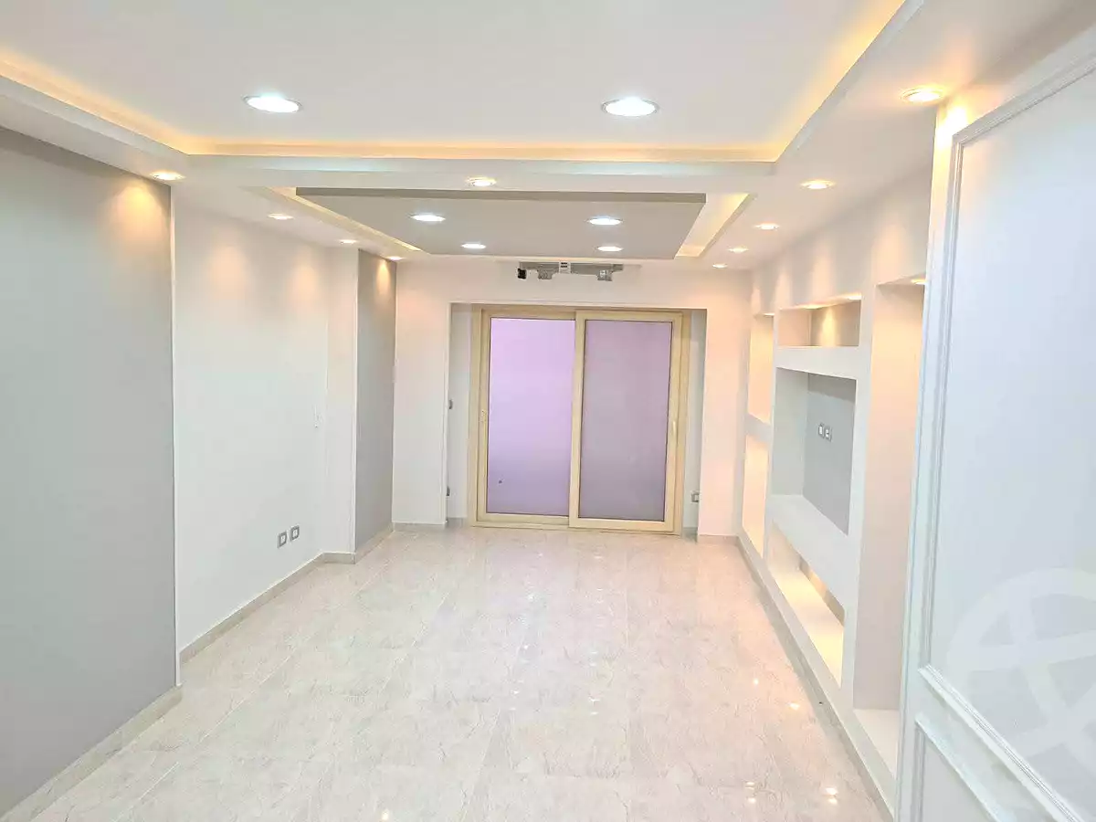 https://aqarmap.com.eg/en/listing/7315133-for-rent-alexandria-el-montazah-compounds-in-el-montazah-royal-plaza-compound-al-halawany