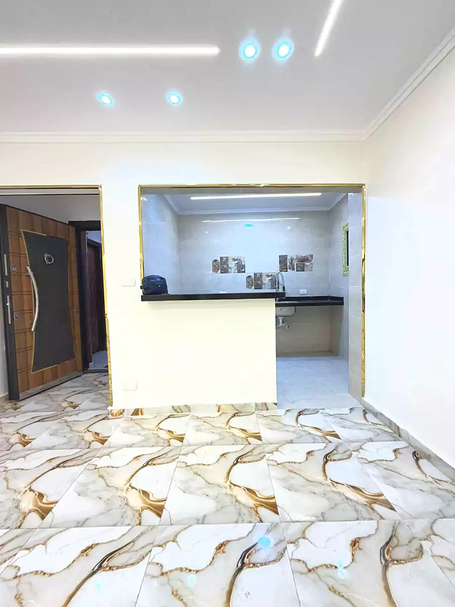 https://aqarmap.com.eg/ar/listing/7315661-for-sale-alexandria-miami-el-gaish-rd-st