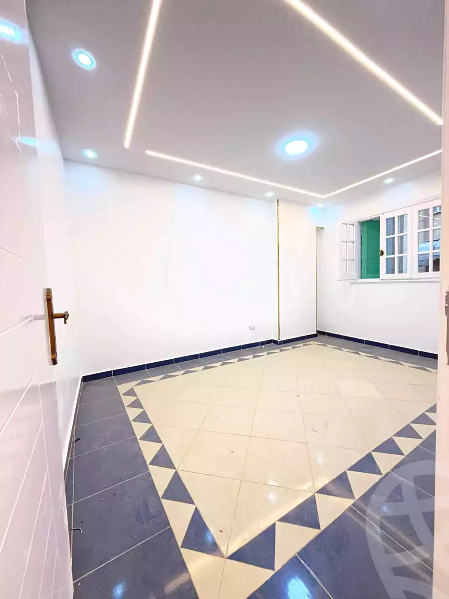 https://aqarmap.com.eg/ar/listing/7315848-for-sale-alexandria-sydy-bshr-sydy-bshr-bhry-shr-khld-bn-lwlyd