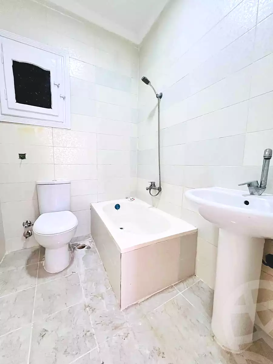 https://aqarmap.com.eg/ar/listing/7315866-for-sale-alexandria-al-agamy-shataa-el-nakheel