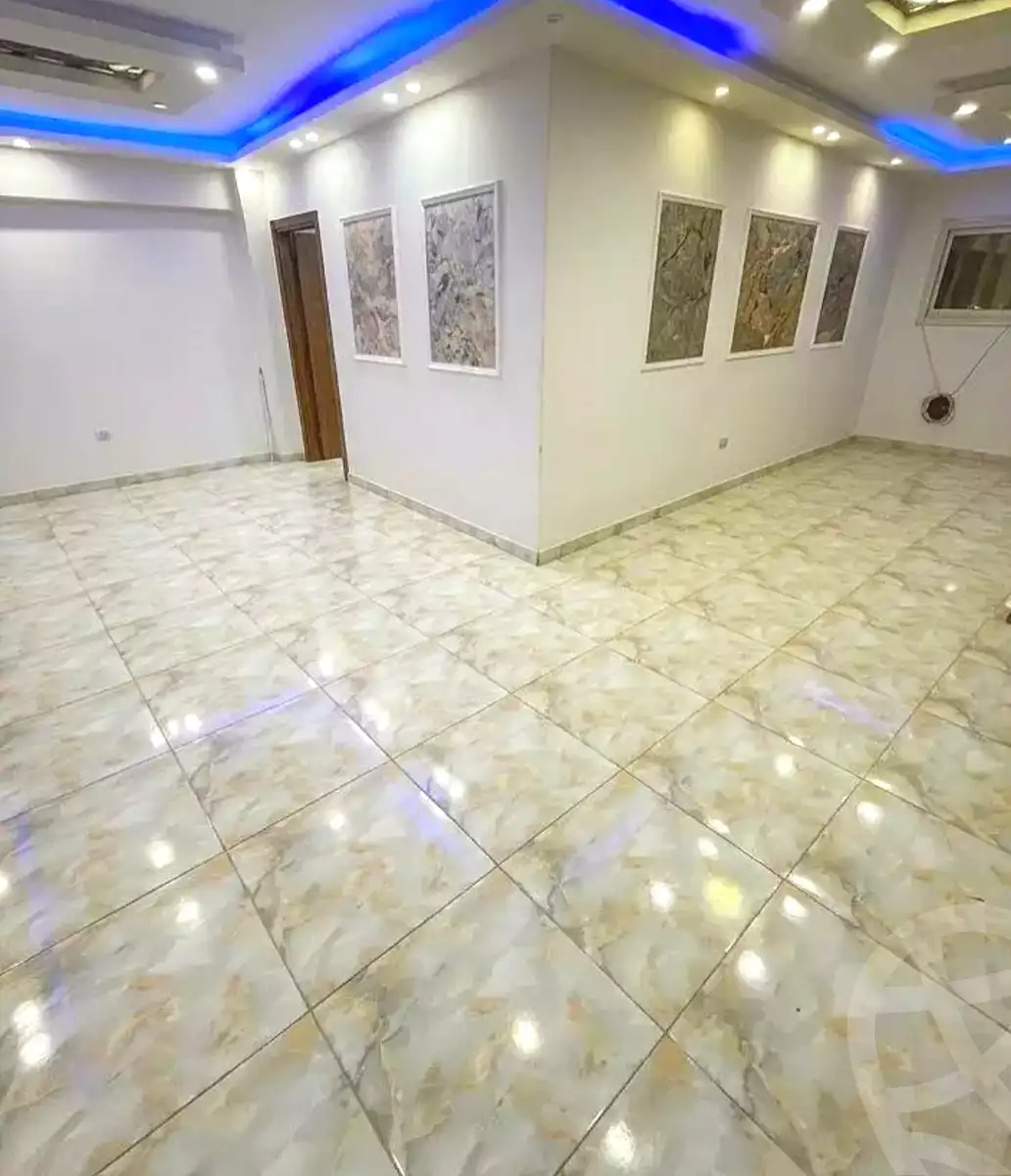 https://aqarmap.com.eg/ar/listing/7316060-for-sale-alexandria-miami-shr-jml-bd-lnsr