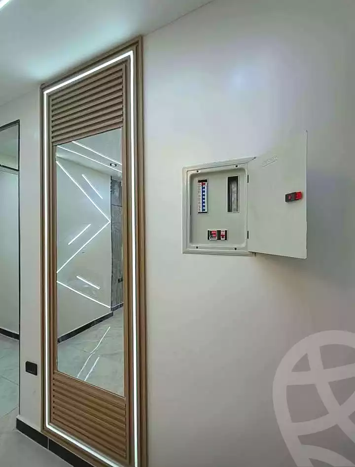 https://aqarmap.com.eg/ar/listing/7316074-for-sale-cairo-ain-shams-ain-shams-el-sharkia-el-eshrein-stt