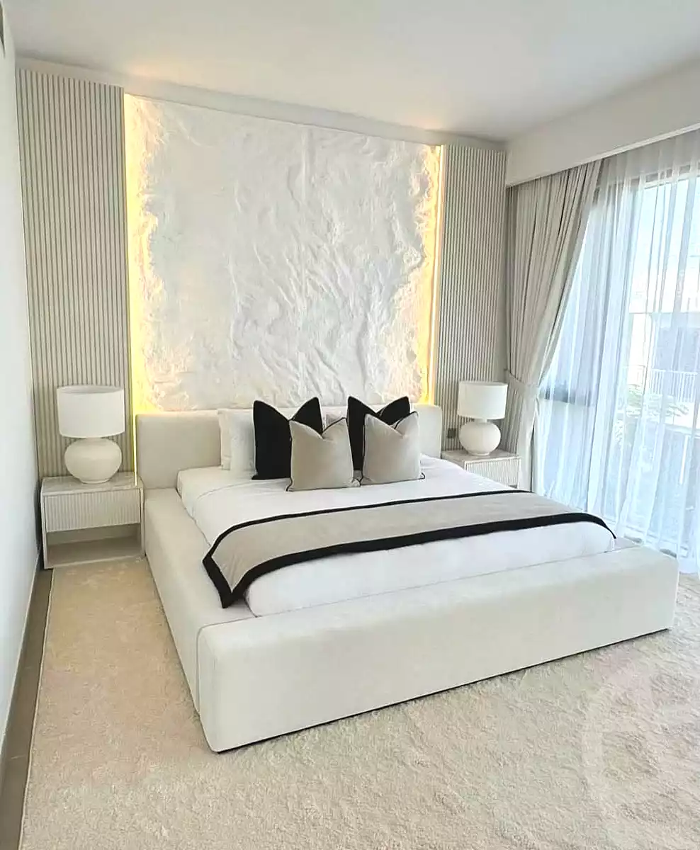 https://aqarmap.com.eg/ar/listing/7316094-for-sale-cairo-new-cairo-compounds-swan-lake-the-phoenix-hassan-allam