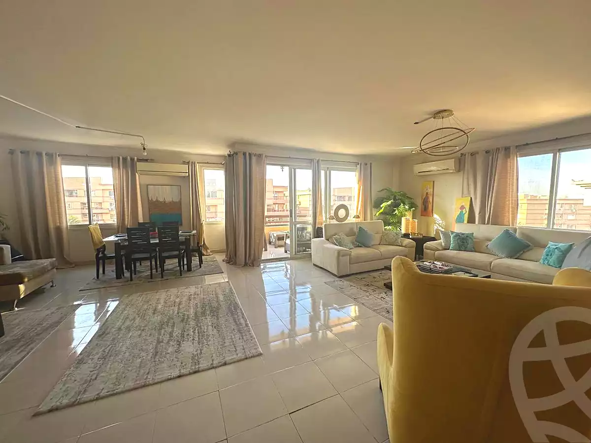 https://aqarmap.com.eg/en/listing/7316244-for-sale-cairo-new-cairo-lrhb-city-phase-4-mohammed-farid-st