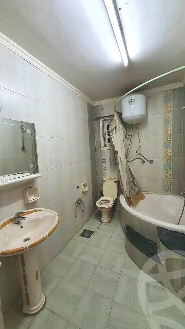 https://aqarmap.com.eg/ar/listing/7316463-for-rent-cairo-helwan-helwan-el-sharkeya-borhan-st