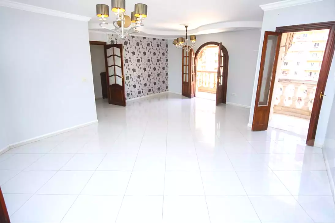 https://aqarmap.com.eg/ar/listing/7316486-for-sale-alexandria-moharram-bey