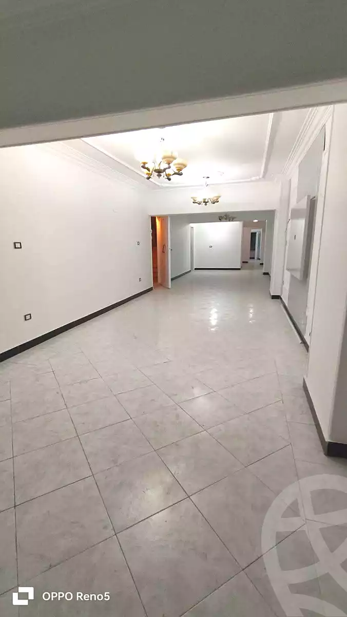 https://aqarmap.com.eg/ar/listing/7316541-for-sale-cairo-helwan-helwan-el-sharkeya-borhan-st