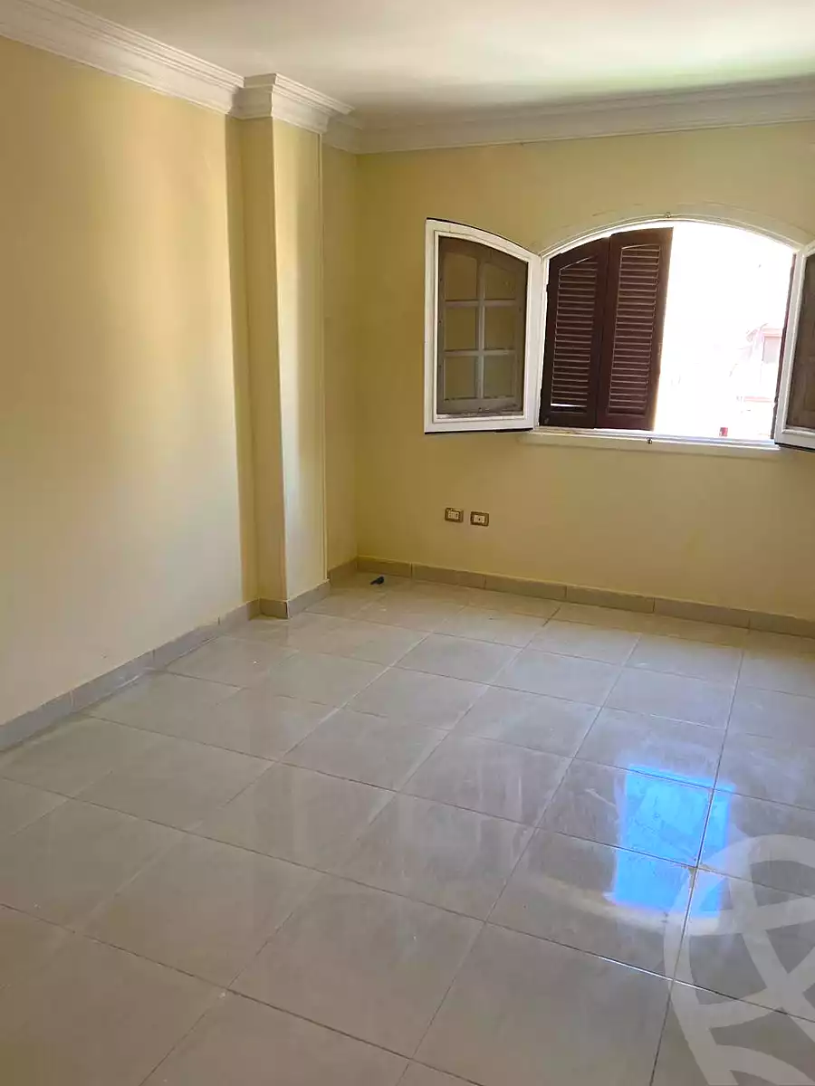 https://aqarmap.com.eg/ar/listing/7316795-for-rent-cairo-new-cairo-el-ahyaa-fourth-neighborhood-street-1