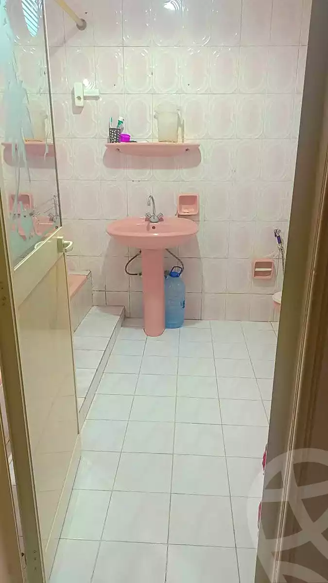 https://aqarmap.com.eg/ar/listing/7317660-for-sale-alexandria-al-agamy-el-hanouvel