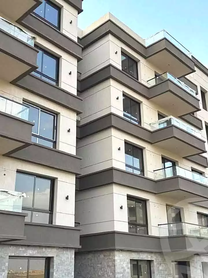 https://aqarmap.com.eg/en/listing/7316801-for-sale-cairo-new-cairo-compounds-kmbwnd-kryk-twn-il-cazar