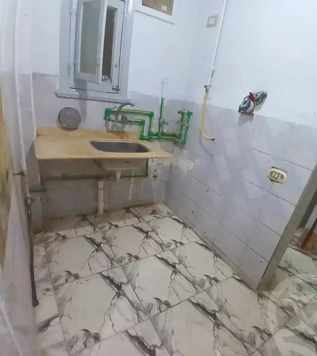 https://aqarmap.com.eg/en/listing/7317991-for-rent-alexandria-lsywf-shamaa