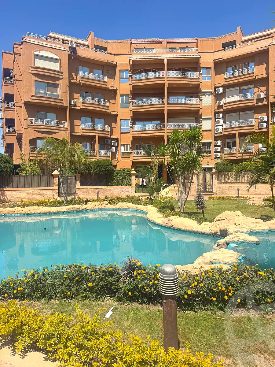 https://aqarmap.com.eg/ar/listing/7318154-for-sale-cairo-el-sheikh-zayed-city-compounds-rawdet-zayed