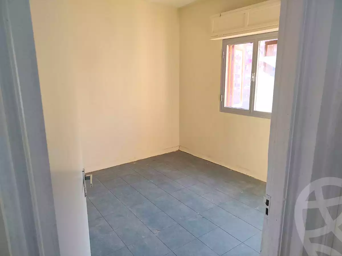 https://aqarmap.com.eg/ar/listing/7318260-for-rent-cairo-helwan-hadayek-helwan-nile-corniche-st