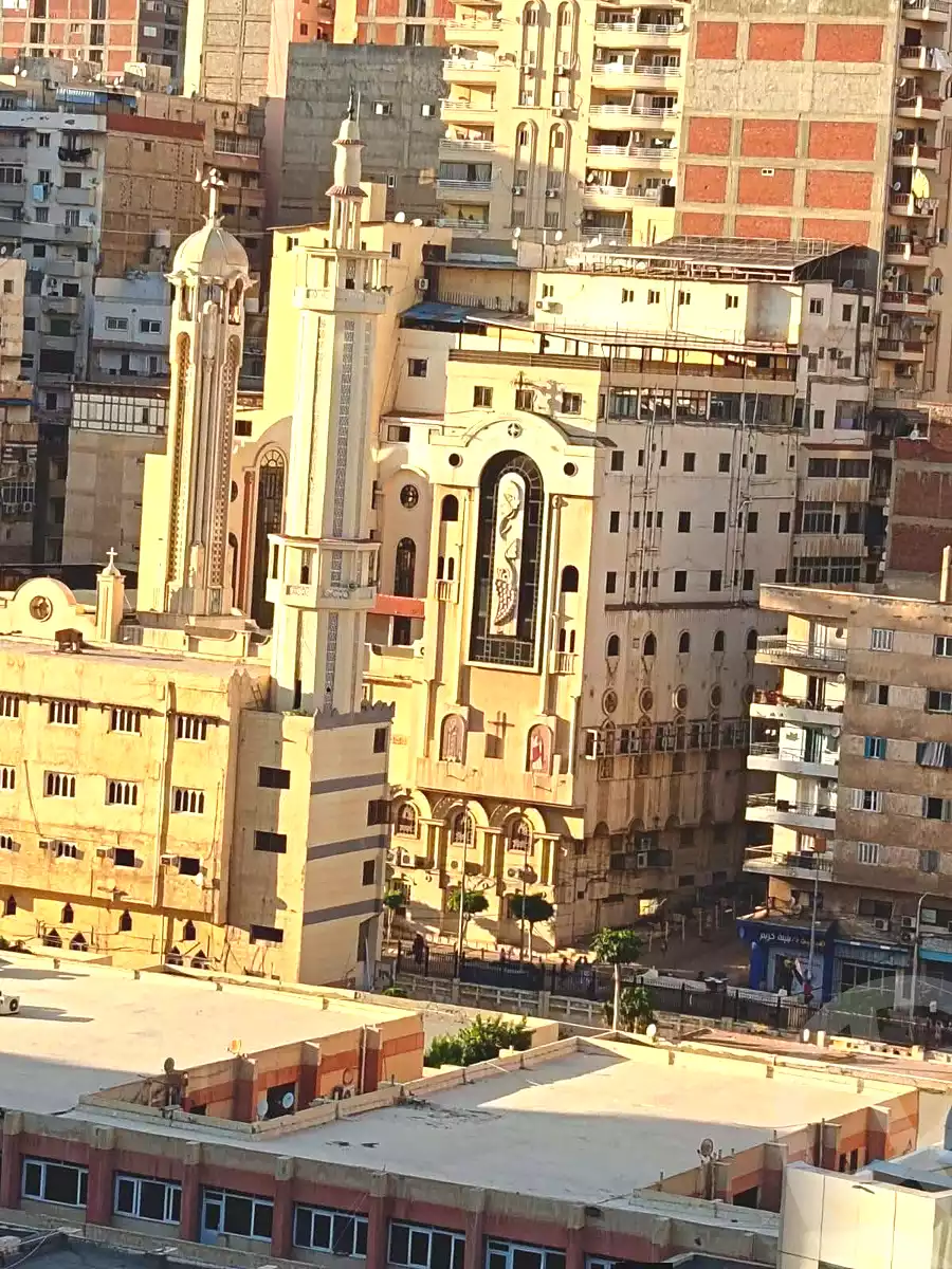 https://aqarmap.com.eg/ar/listing/7318361-for-sale-alexandria-sydy-bshr-sydy-bshr-bhry-gamal-abd-el-nasir-st