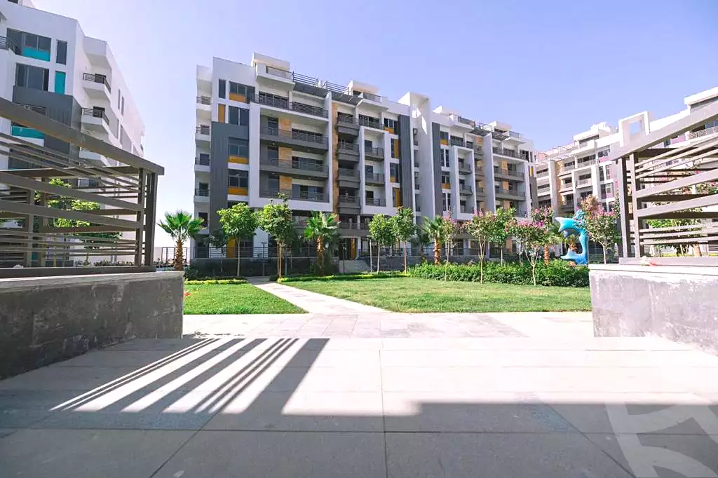 https://aqarmap.com.eg/ar/listing/7318634-for-sale-cairo-new-cairo-compounds-the-icon-gardens-compound-style-home