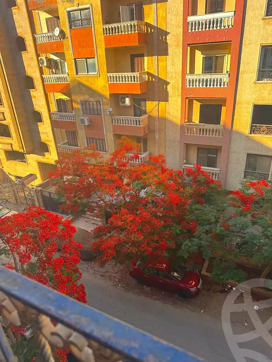 https://aqarmap.com.eg/ar/listing/7319875-for-rent-cairo-6th-of-october-el-ahyaa-neighborhood-4th-school-st