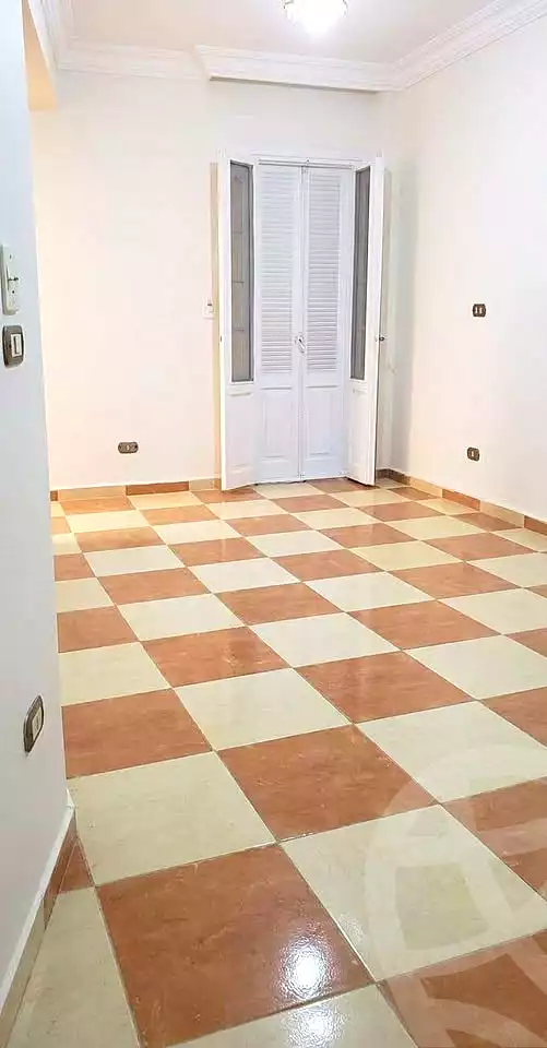 https://aqarmap.com.eg/ar/listing/7320208-for-sale-alexandria-sydy-bshr
