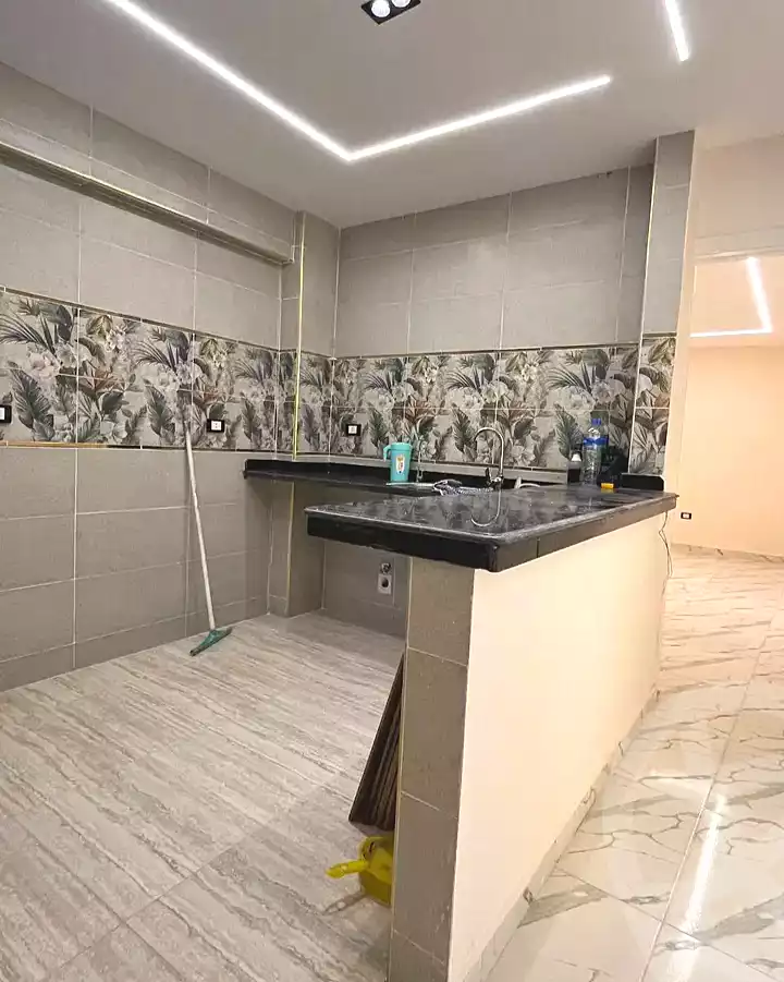 https://aqarmap.com.eg/ar/listing/7320161-for-sale-alexandria-al-agamy-lbytsh-bianchiii