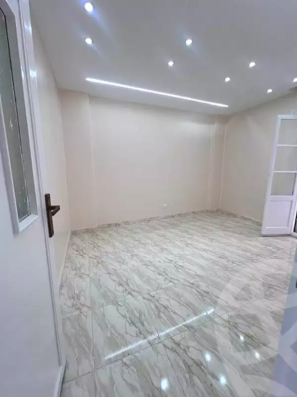 https://aqarmap.com.eg/ar/listing/7320658-for-sale-alexandria-lsywf-el-seyouf-bahri-abd-al-hadi-al-gazar-zayna-st