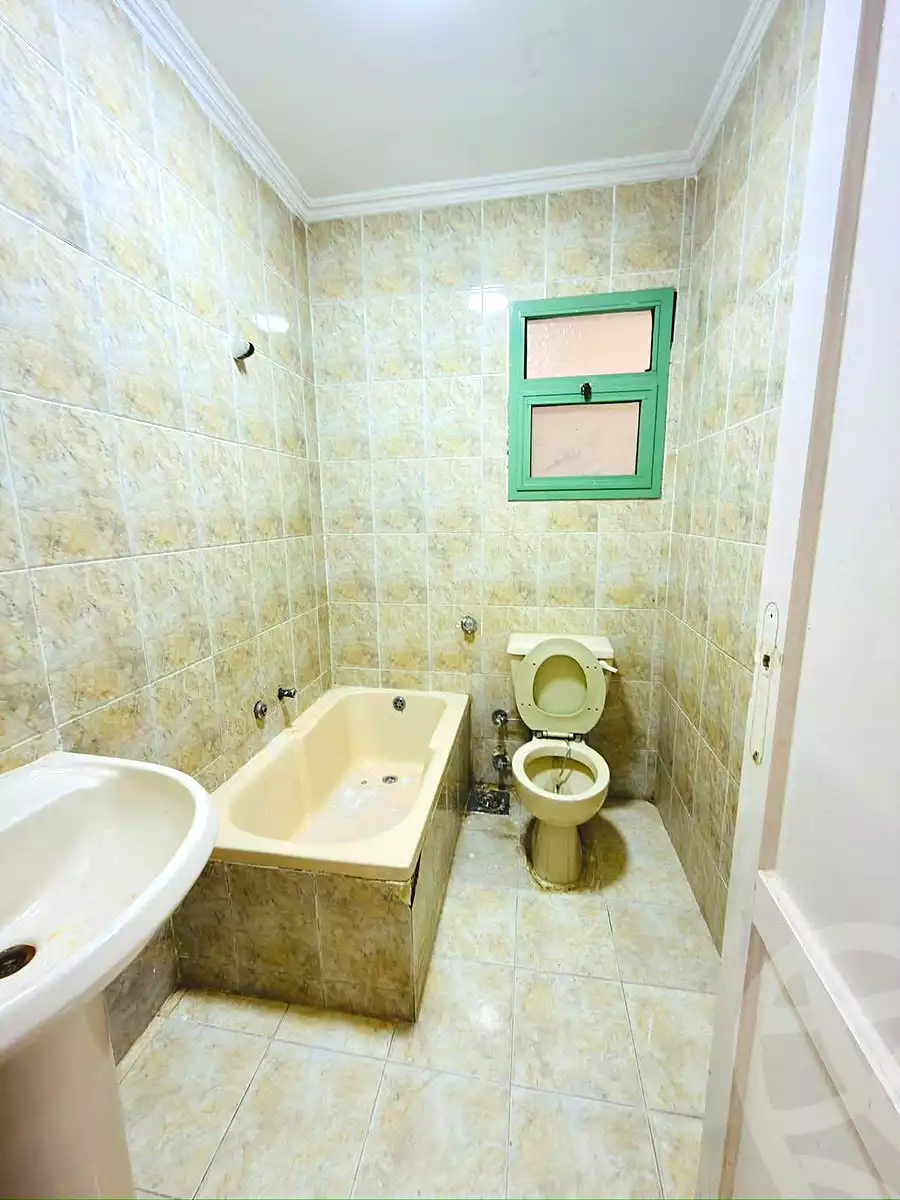https://aqarmap.com.eg/ar/listing/7320663-for-sale-alexandria-al-agamy-shataa-el-nakheel