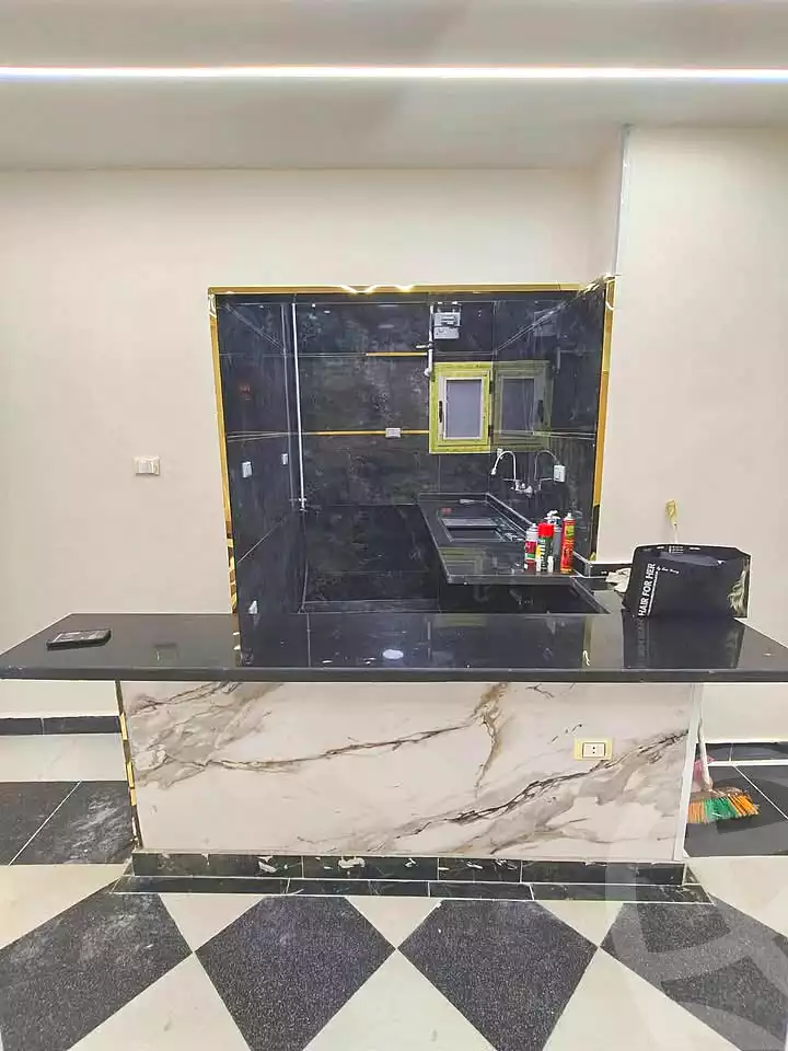 https://aqarmap.com.eg/ar/listing/7320759-for-sale-alexandria-el-asafra-shr-45