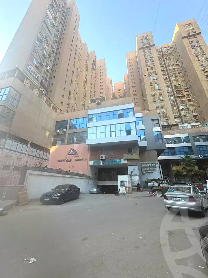 https://aqarmap.com.eg/ar/listing/7320820-for-sale-cairo-shoubra-corniche-el-nile-st