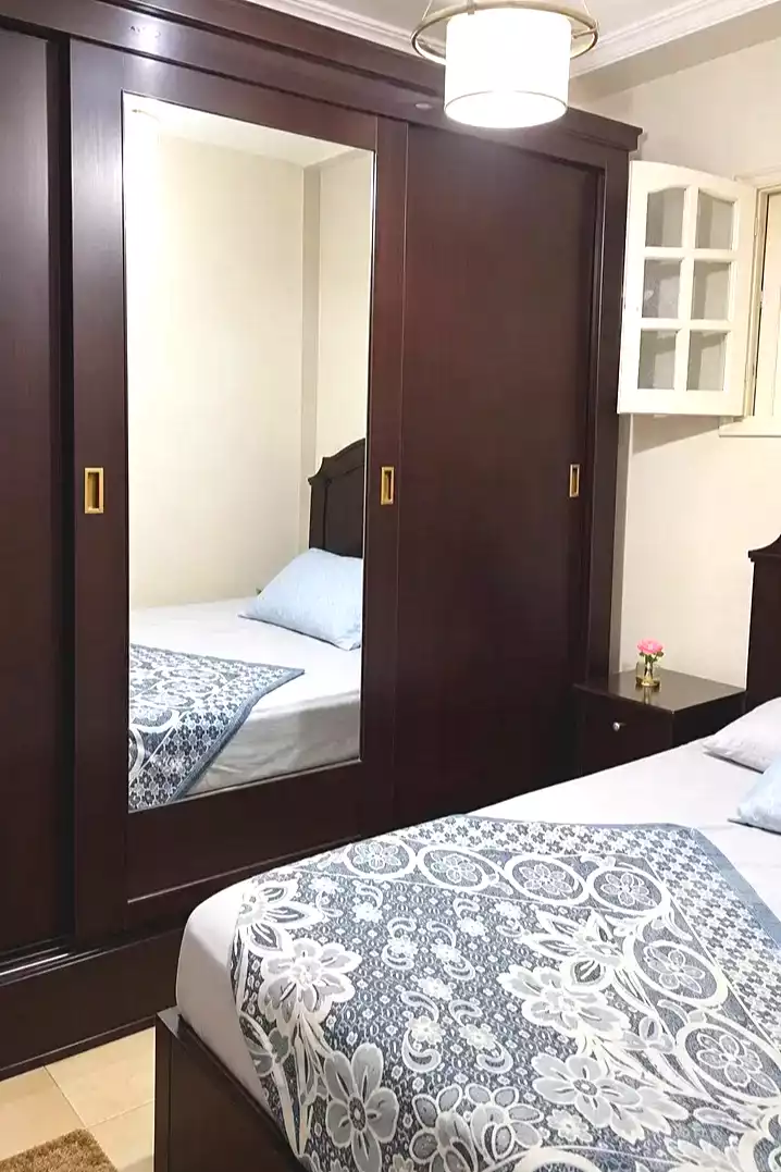 https://aqarmap.com.eg/ar/listing/7320908-for-rent-alexandria-lauran