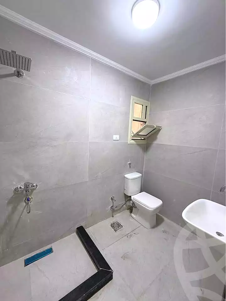 https://aqarmap.com.eg/ar/listing/7321181-for-sale-alexandria-sydy-bshr-sydy-bshr-bhry-shr-mhmwd-l-yswy