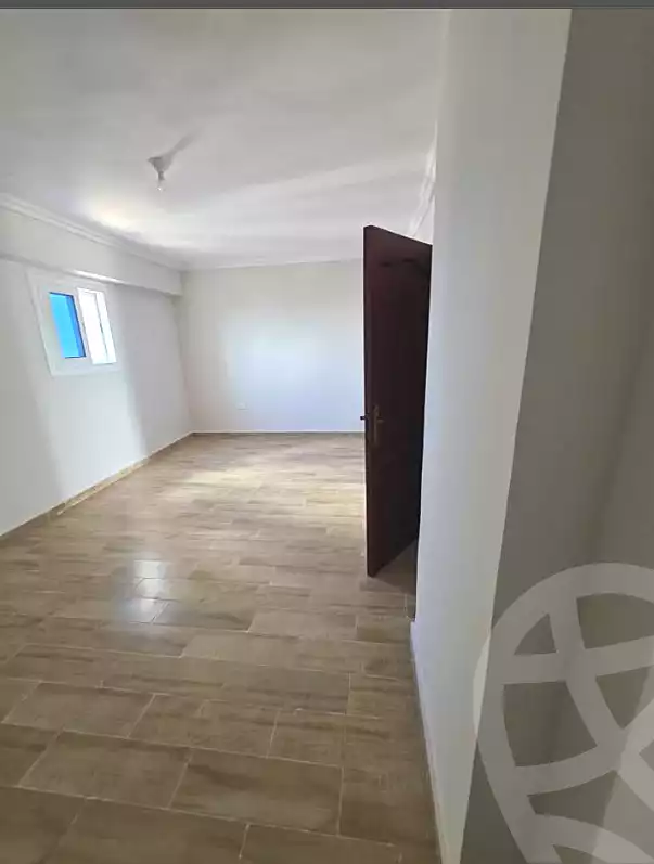https://aqarmap.com.eg/en/listing/7321194-for-rent-alexandria-el-montazah