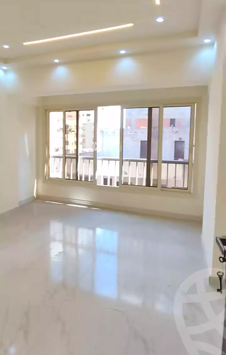 https://aqarmap.com.eg/en/listing/7321215-for-sale-alexandria-al-agamy-lbytsh