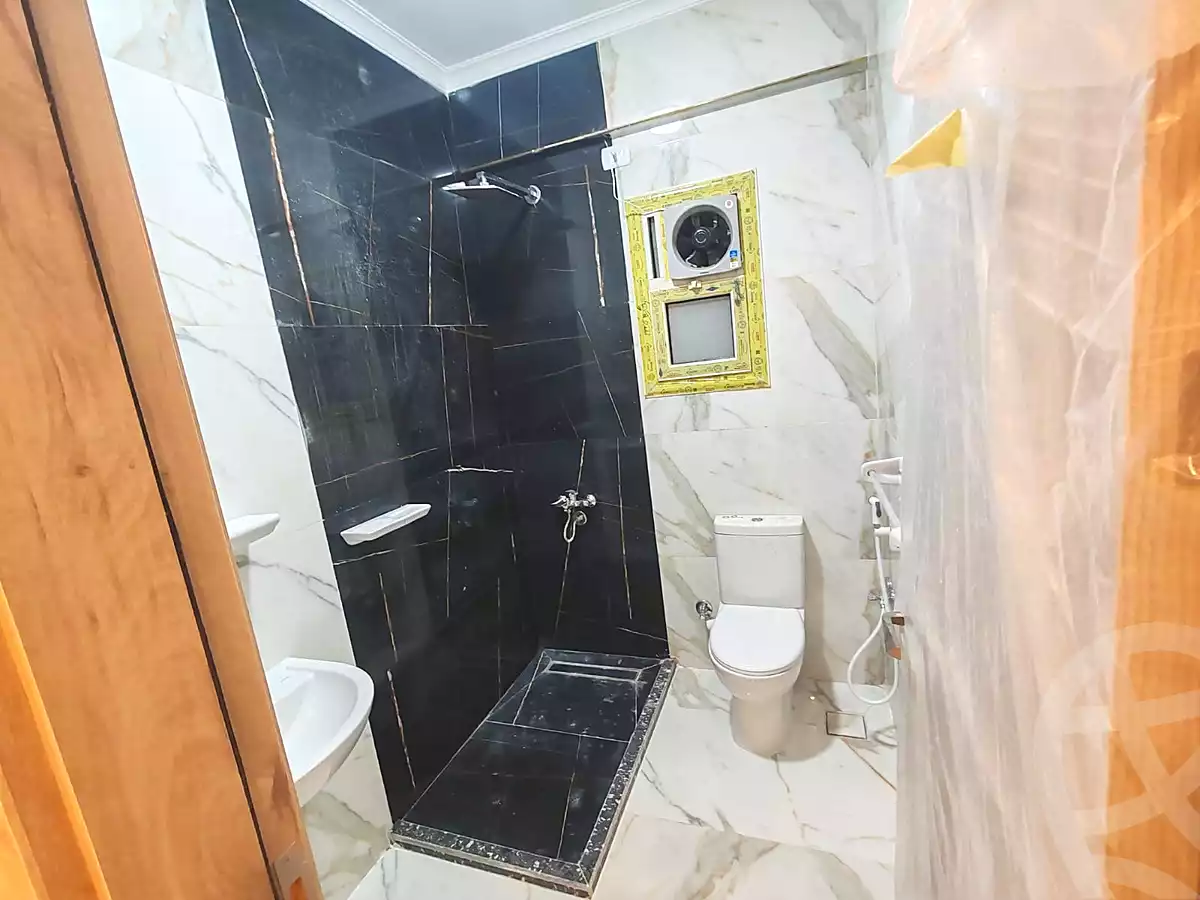 https://aqarmap.com.eg/ar/listing/7322028-for-rent-cairo-6th-of-october-el-tawsaat-el-shamalya-hy-2000-qt
