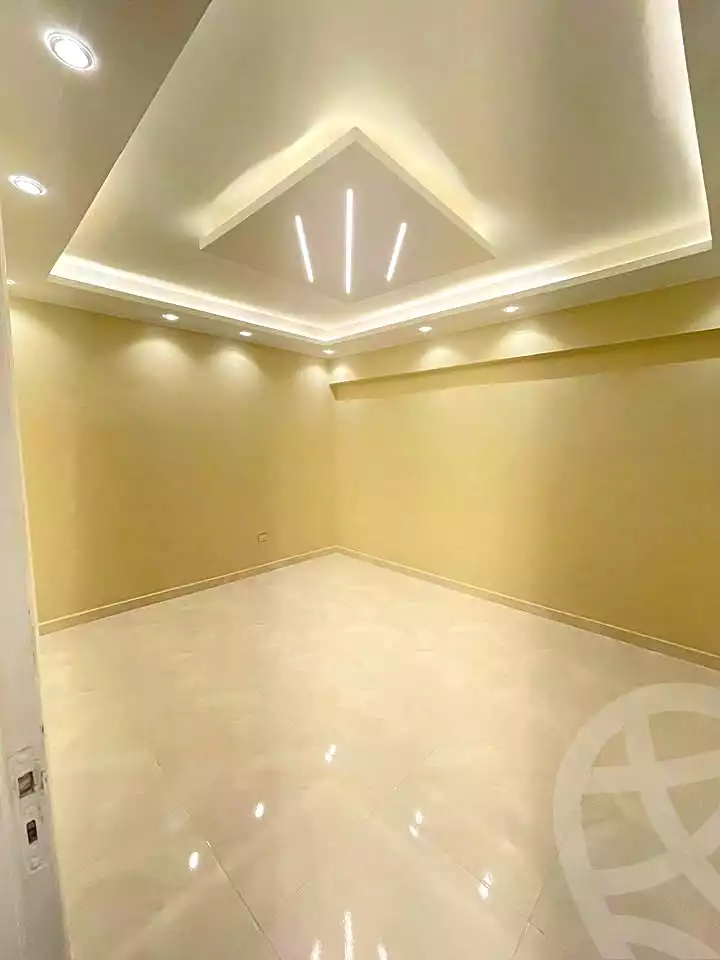 https://aqarmap.com.eg/ar/listing/7322230-for-sale-alexandria-sydy-bshr-sydy-bshr-bhry-gamal-abd-el-nasir-st