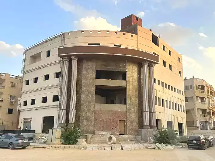 https://aqarmap.com.eg/en/listing/7322255-for-sale-cairo-al-oubour-el-hay-el-khames