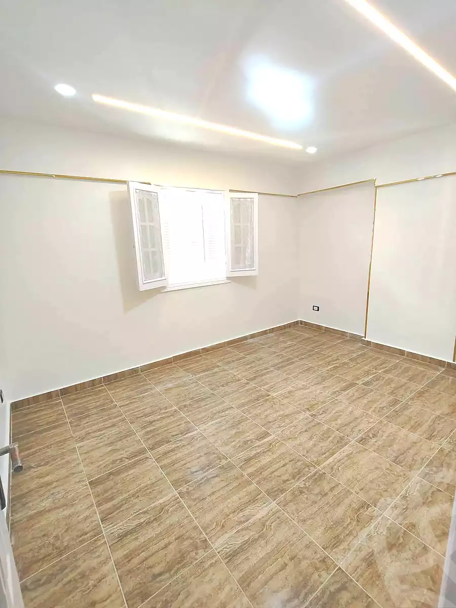 https://aqarmap.com.eg/ar/listing/7322317-for-sale-alexandria-sydy-bshr-sydy-bshr-bhry-street-16