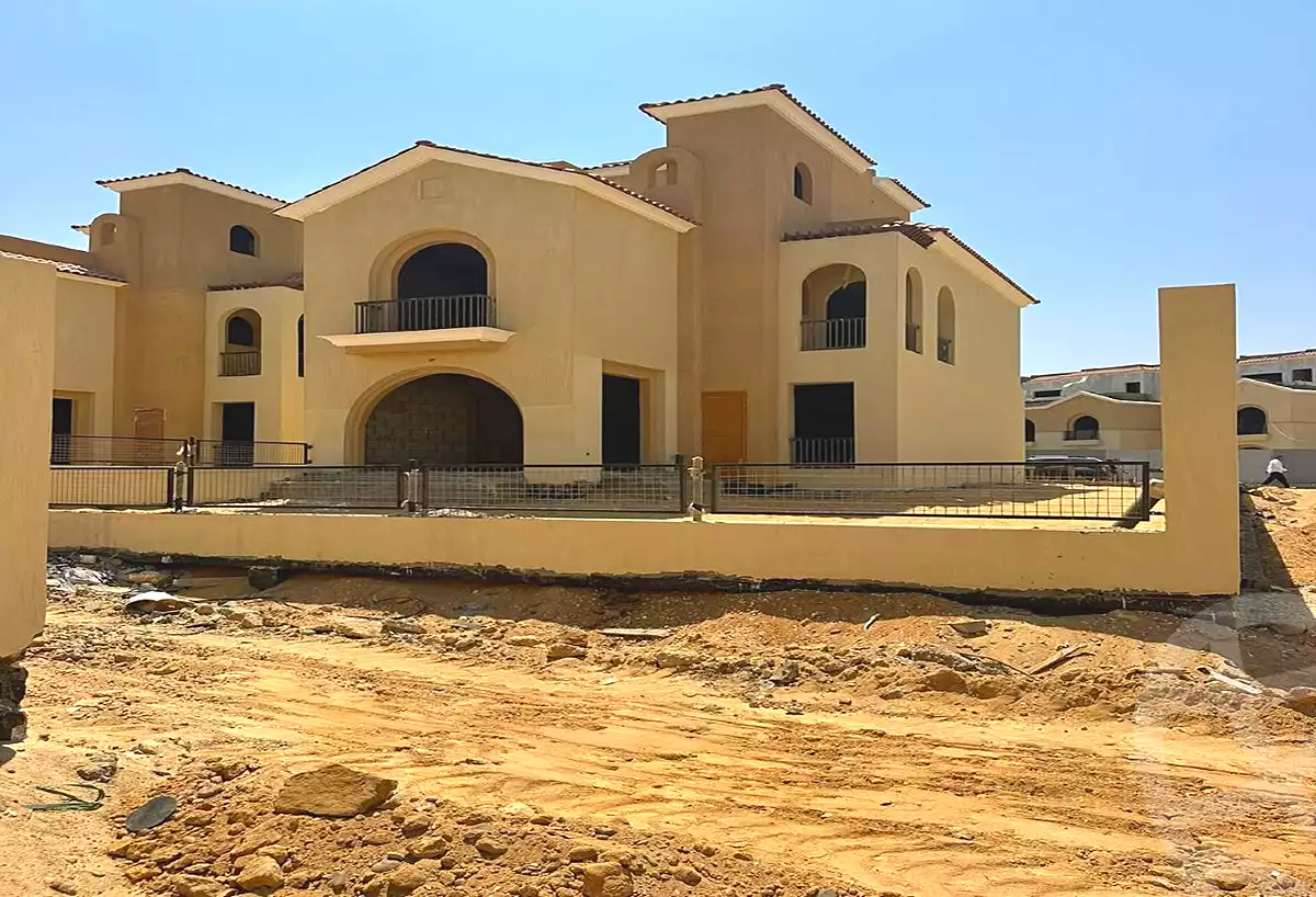 https://aqarmap.com.eg/en/listing/7322450-for-sale-cairo-new-cairo-compounds-sarai-cavana-springs-carai
