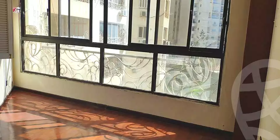 https://aqarmap.com.eg/ar/listing/7322513-for-rent-alexandria-lauran-shaarawy-st